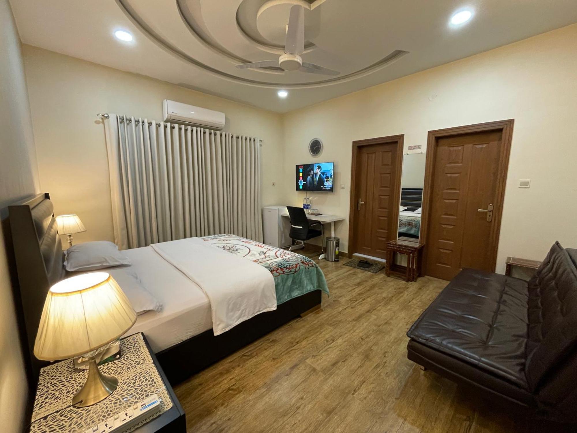Alpha Guest House Равалпинди Екстериор снимка