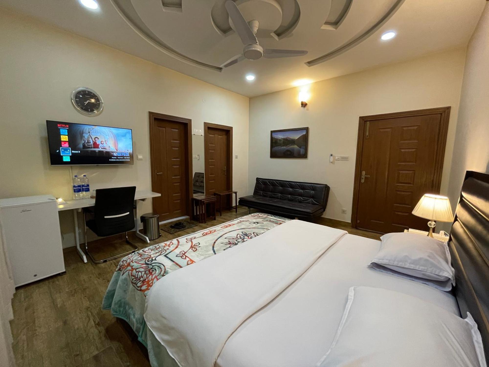 Alpha Guest House Равалпинди Екстериор снимка