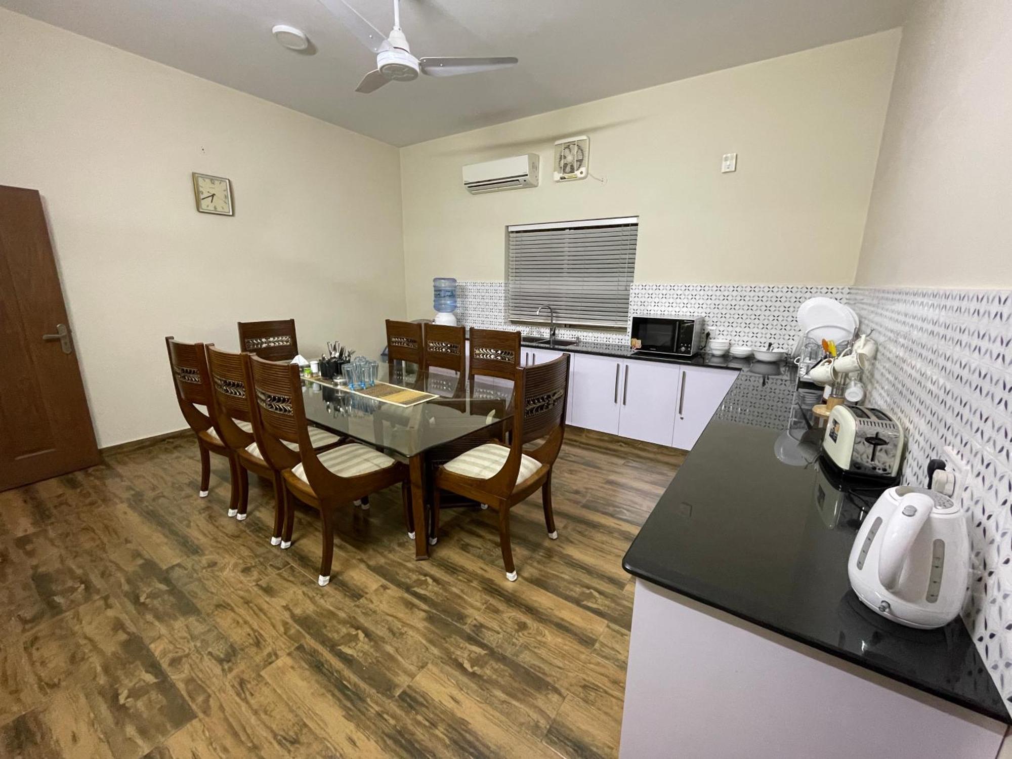 Alpha Guest House Равалпинди Екстериор снимка