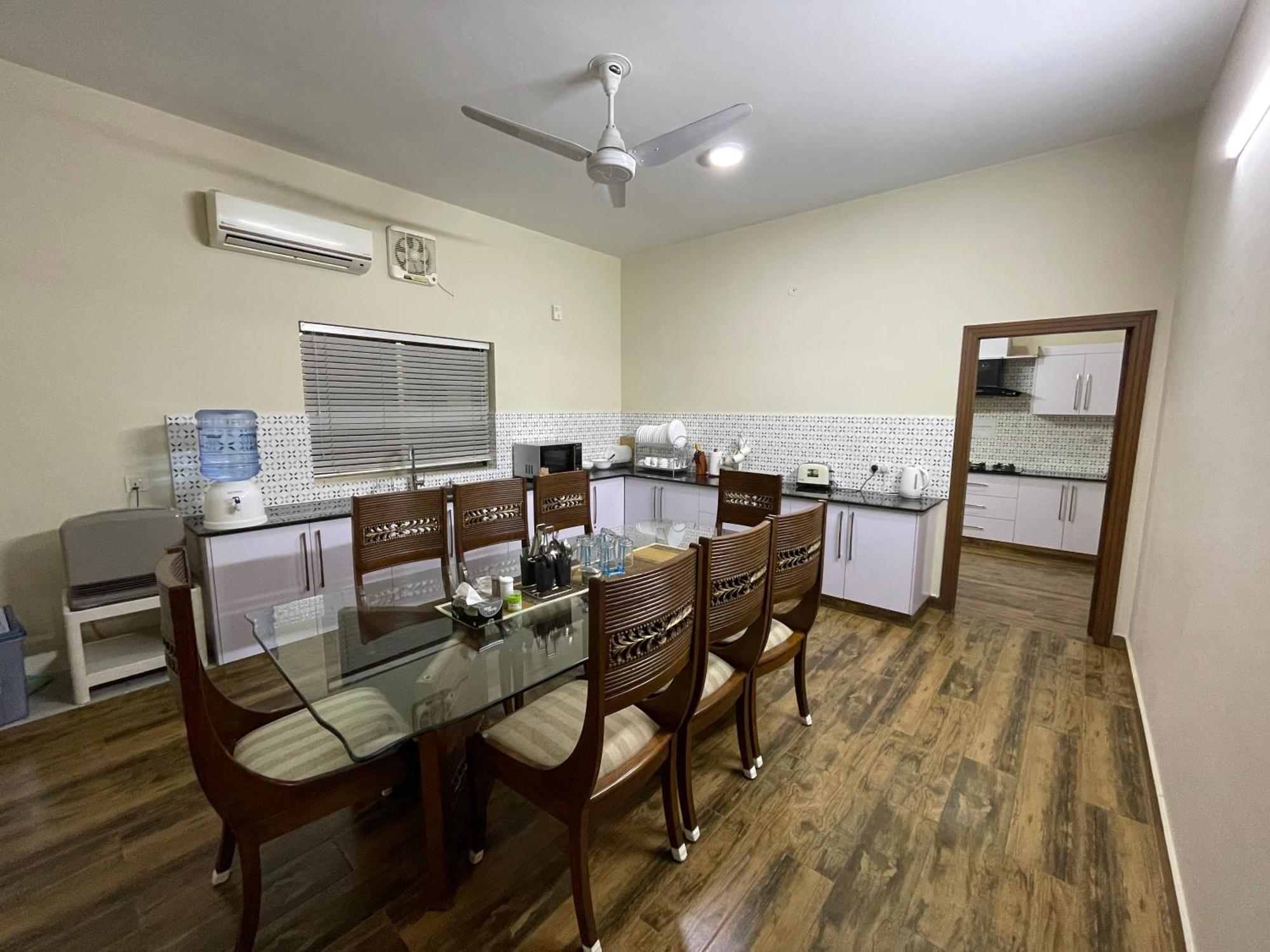 Alpha Guest House Равалпинди Екстериор снимка