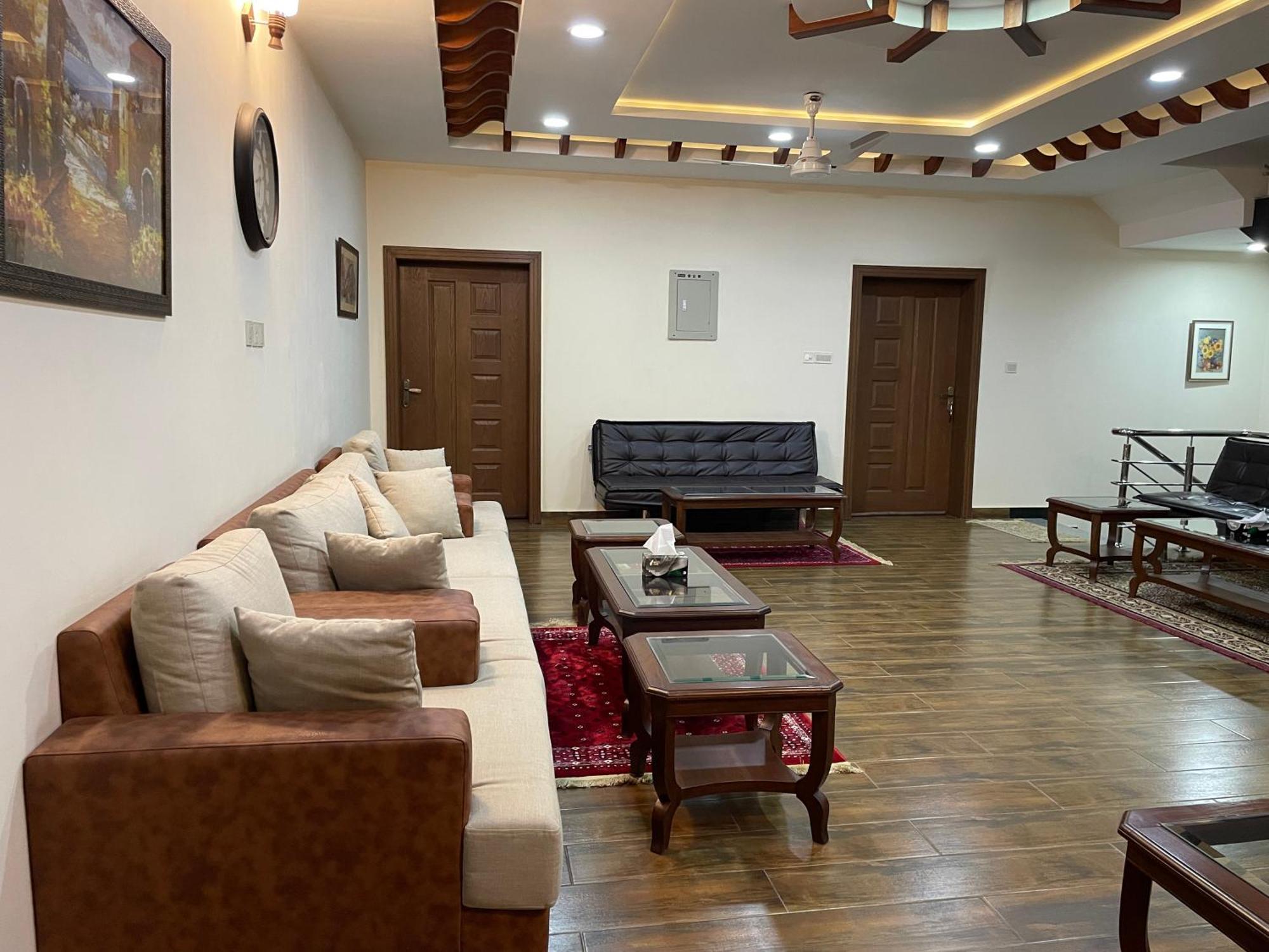 Alpha Guest House Равалпинди Екстериор снимка