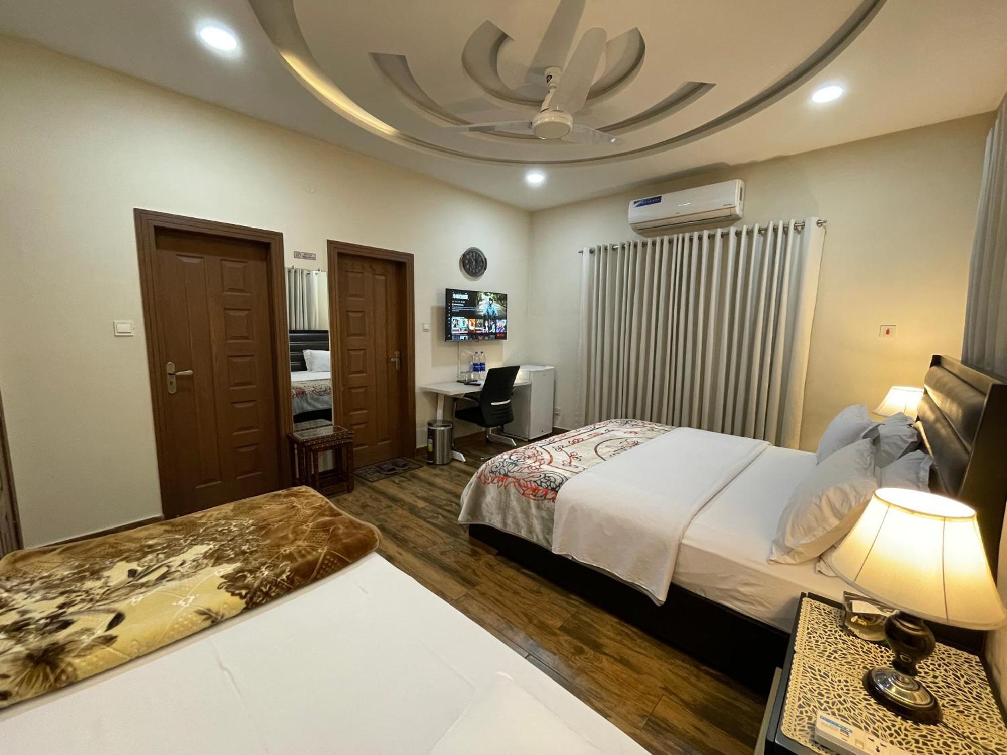 Alpha Guest House Равалпинди Екстериор снимка