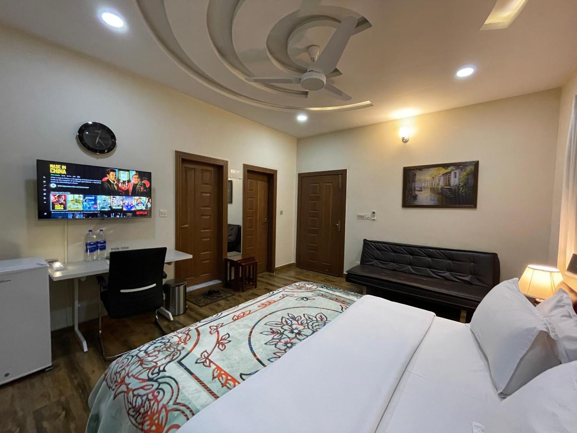 Alpha Guest House Равалпинди Екстериор снимка