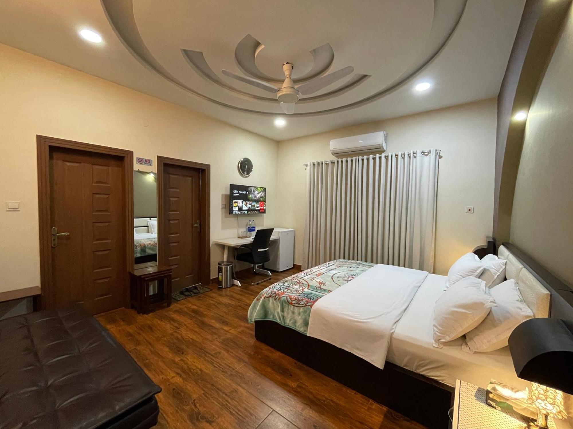 Alpha Guest House Равалпинди Екстериор снимка