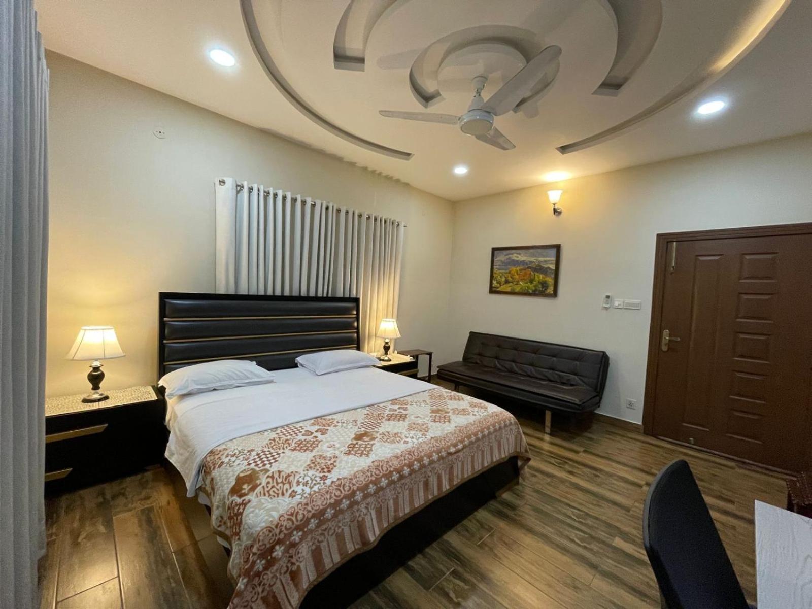 Alpha Guest House Равалпинди Екстериор снимка