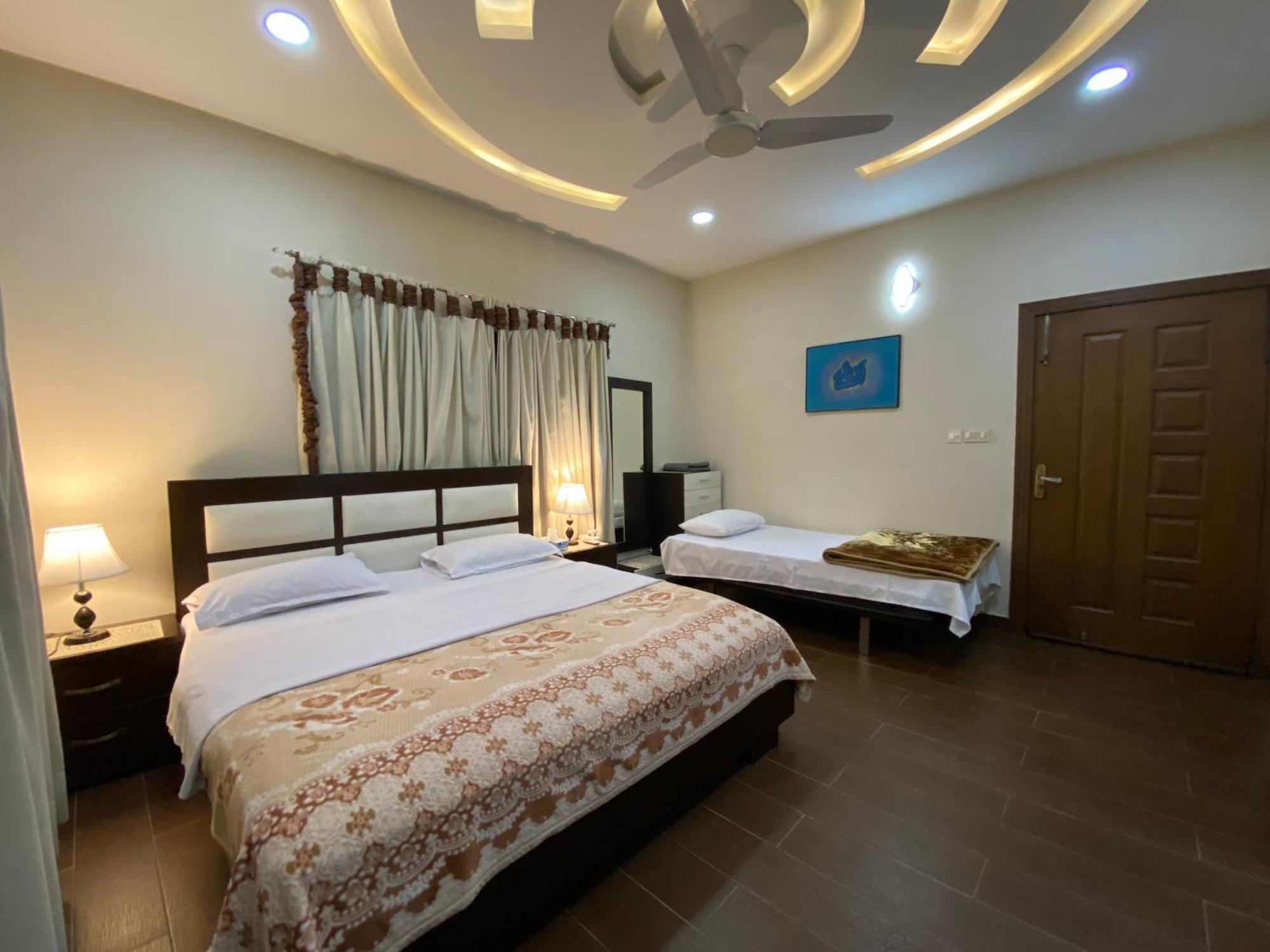 Alpha Guest House Равалпинди Екстериор снимка